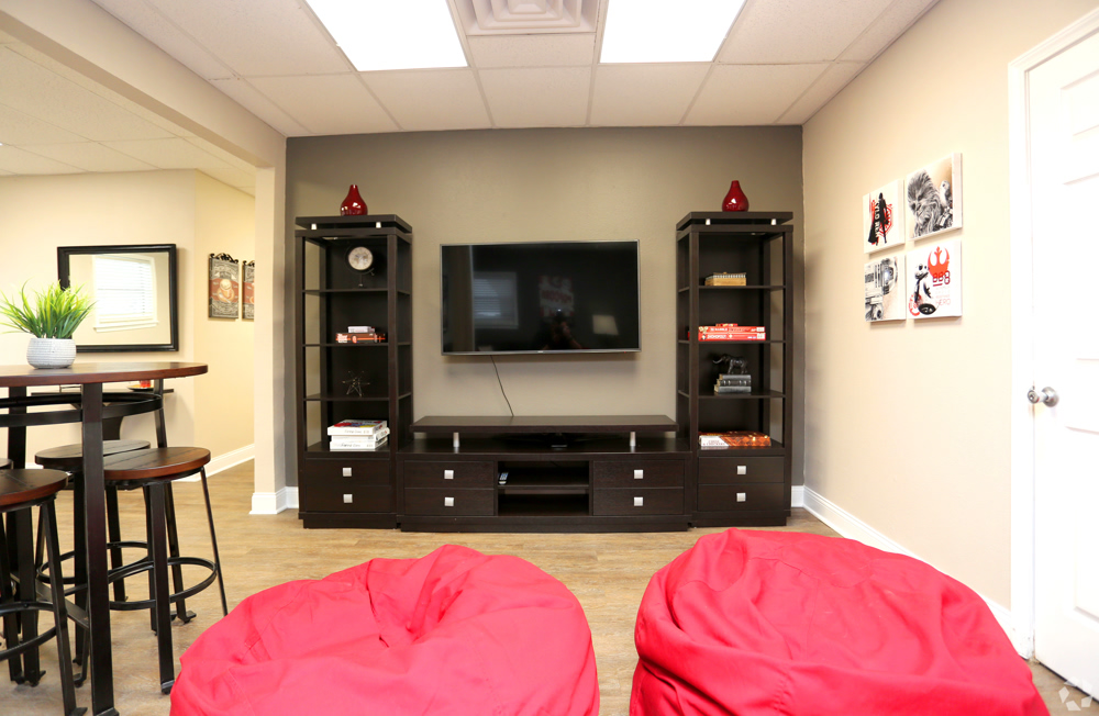 Forest Glen Apartments gallery photo 07